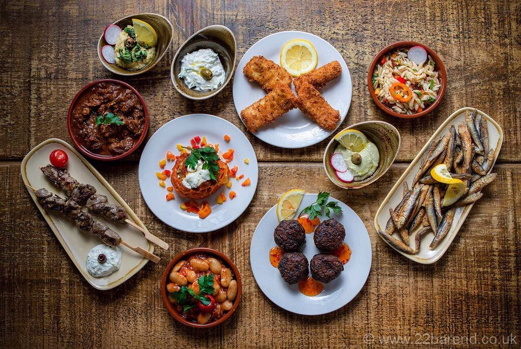 Nikos Mediterranean Restaurant & Cafe Review