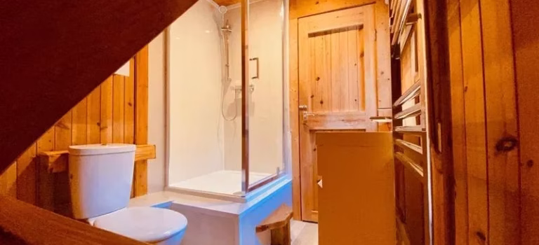New En-suite and Shower! Ensuite Shower room at Serenity 22 Barend