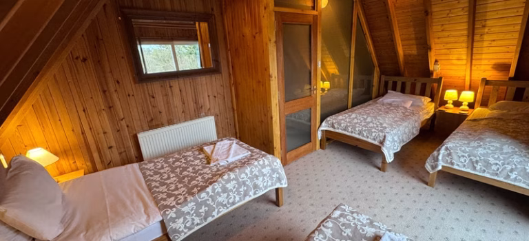 Lodge Improvements Bedroom 2 - 4 Beds With Glazed Landing